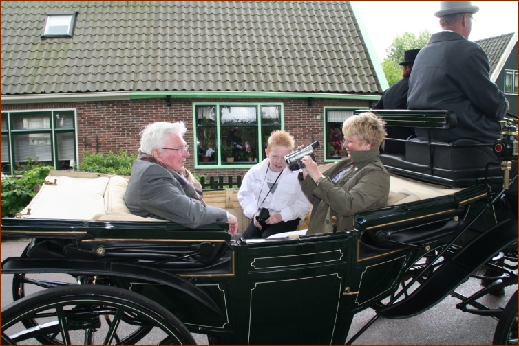 935 Willy & Gerard 080 Met de Koets